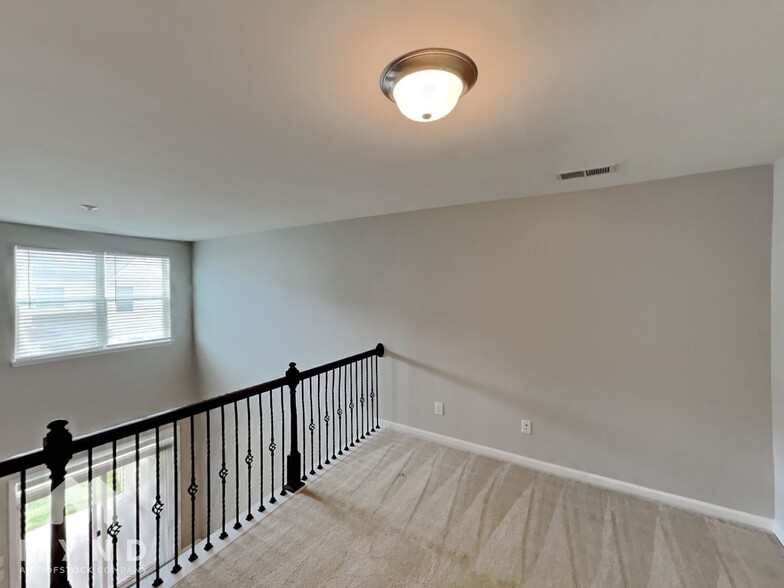 Building Photo - 11311 Savannah Creek Dr