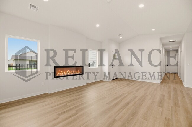 Building Photo - 202 N Gowen St