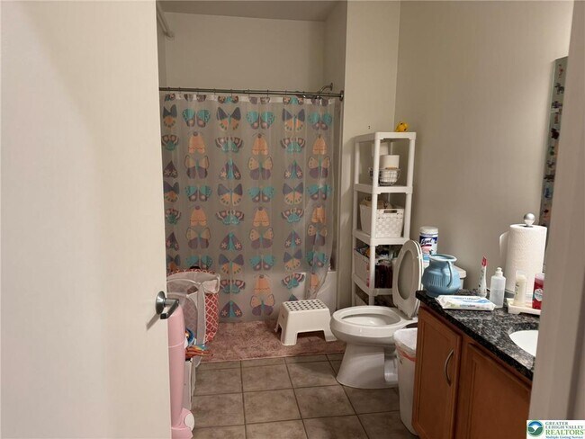 Building Photo - 11 W 2nd St