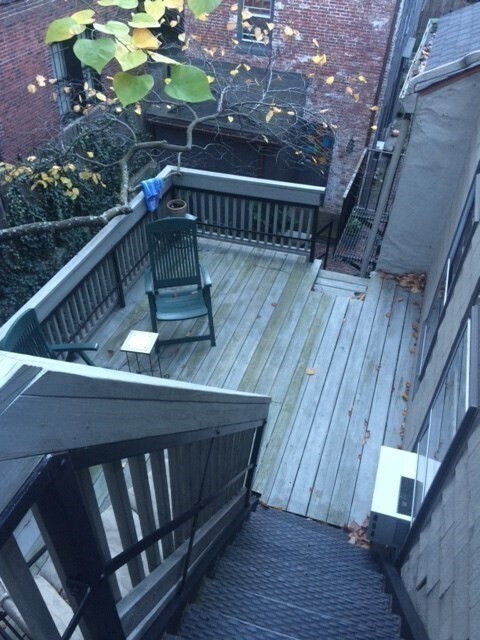 Building Photo - 36C Joy St