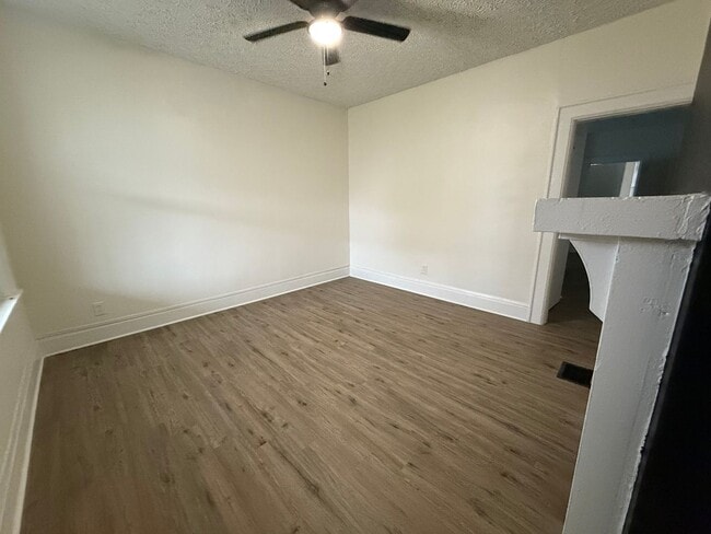 Building Photo - 975-977_MILLER AVE