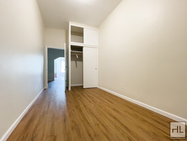 Building Photo - DIAMOND STREET / Newly Renovated Classic R...