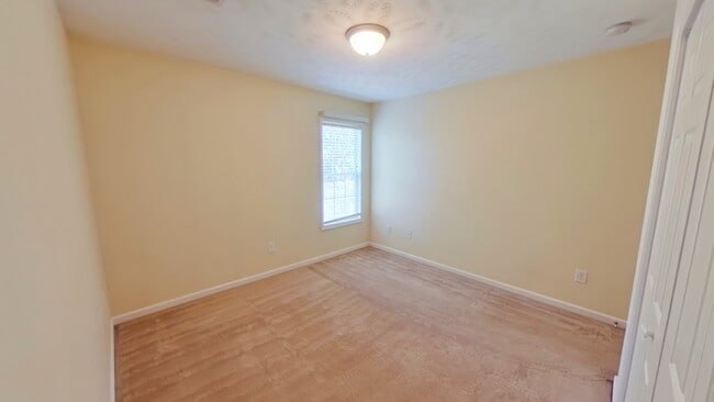 Building Photo - 71 Abigail Way