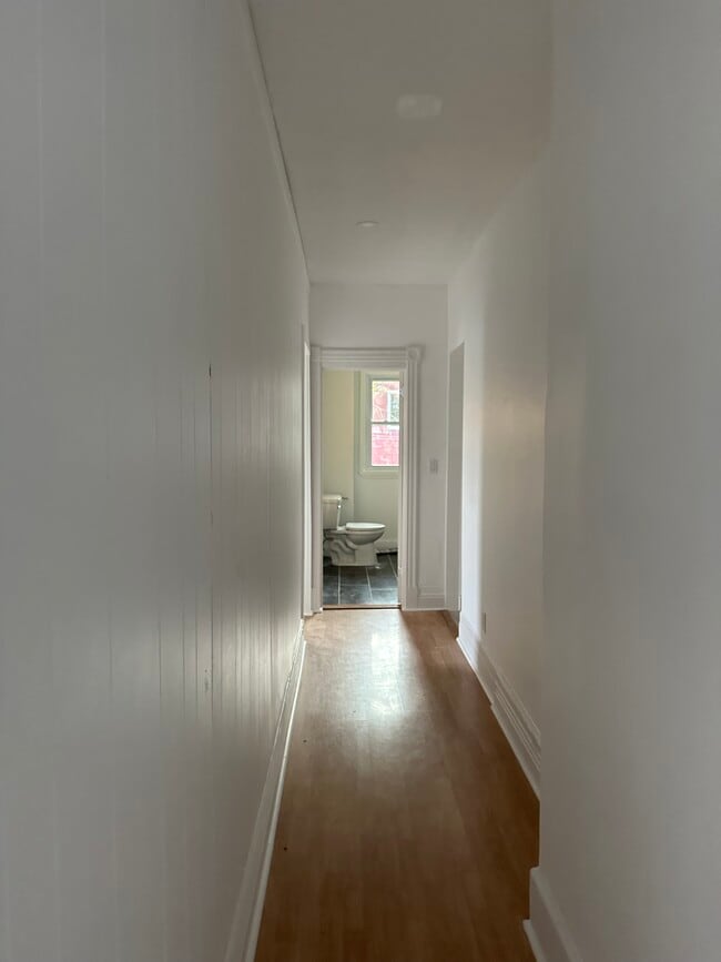 Building Photo - 274 Summit Ave