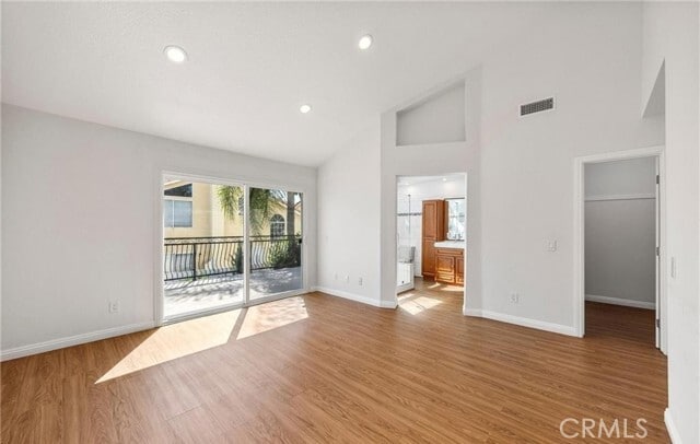 Building Photo - 371 N Brook Glen Ln