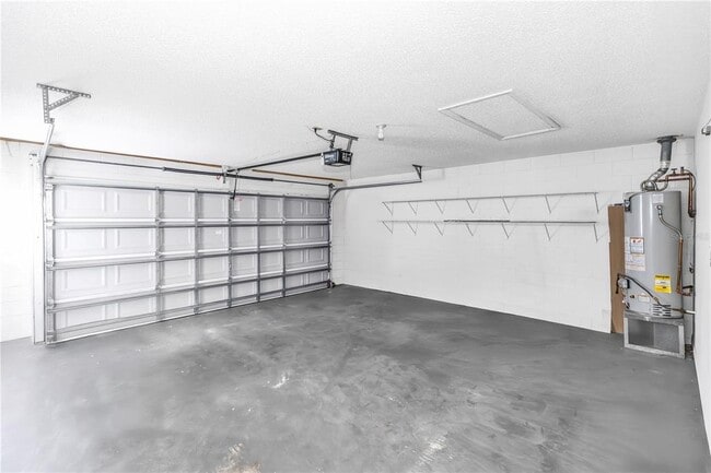 Building Photo - 5831 Plumtree Ct