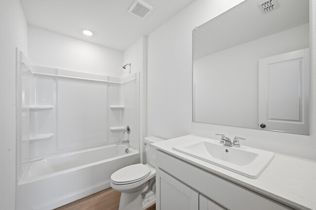 Building Photo - 3928 Pontchartrain Pkwy