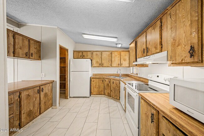 Building Photo - 8601 N 103rd Ave