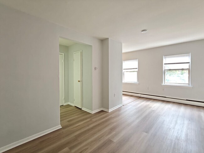 Building Photo - 7131 Marshall Rd