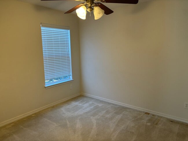 Building Photo - 3484 Cherry Ridge Rd