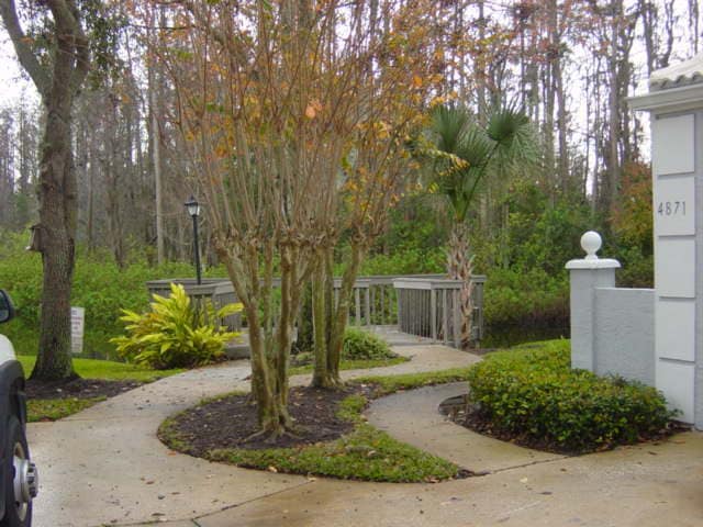 Building Photo - COMING AVAILALBE SOON! Beautiful 2/2 Townh...