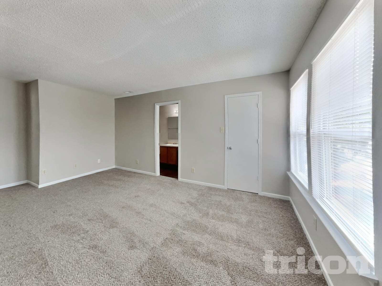 Building Photo - 2720 Redland Ln