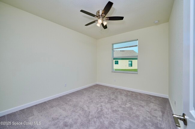 Building Photo - 5940 Manzanita Way