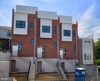 Building Photo - 303 Fountain St