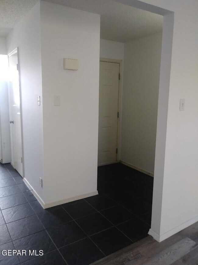 Building Photo - 4141 Westcity Ct