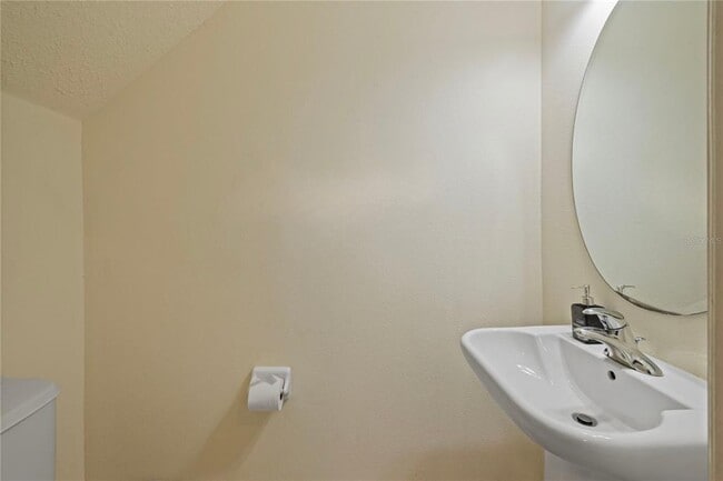 Building Photo - 4121 Key Thatch Dr