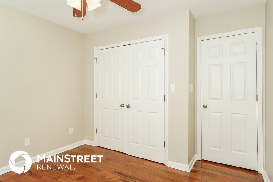 Building Photo - 117 Lansdowne Dr