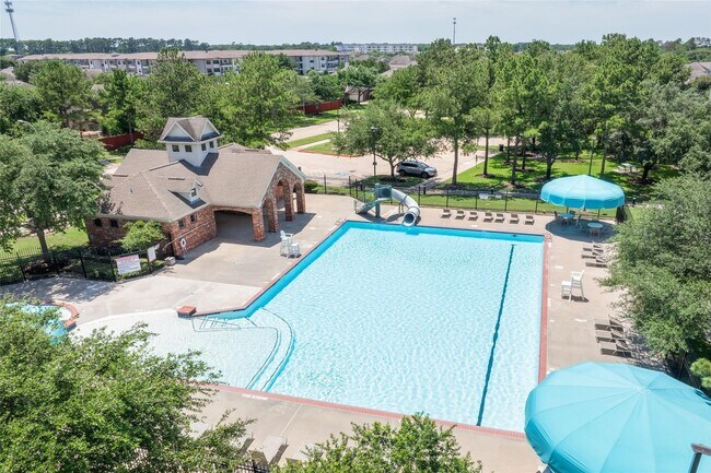 Building Photo - 25322 Sierra Woods Ln