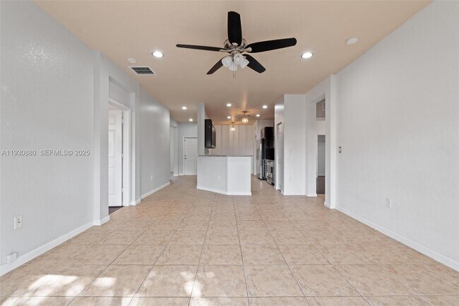 Building Photo - 3448 NE 1st St