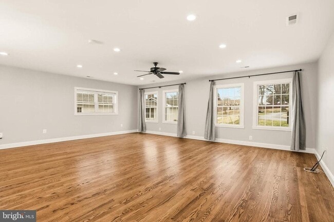 Building Photo - 8875 Carrollton Ave