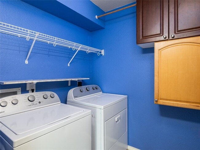 Building Photo - 222 Killian Loop