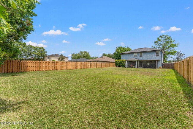Building Photo - 75309 Ravenwood Dr