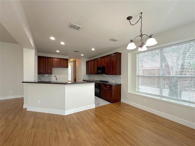 Building Photo - 1575 Poets Way