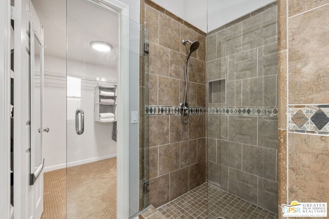 Building Photo - 50280 Spyglass Hill Dr