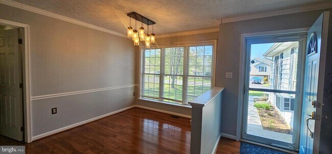 Building Photo - 208 Senseny Glen Dr