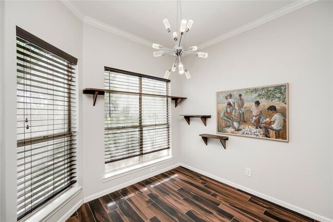 Building Photo - 6000 Shepherd Mountain Cove