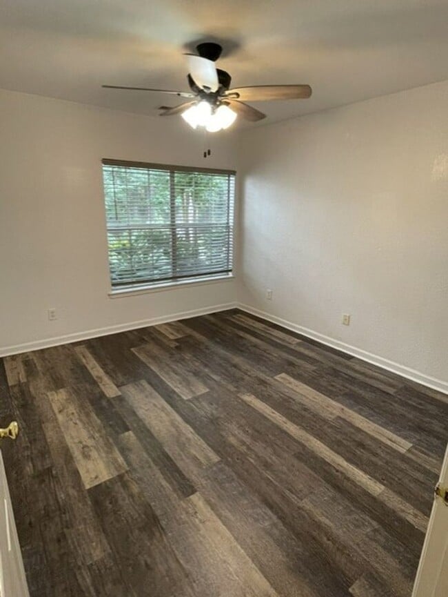 Building Photo - First Floor One Bedroom- Plantation Point Condo