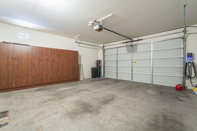 Building Photo - 3484 E Gary Way
