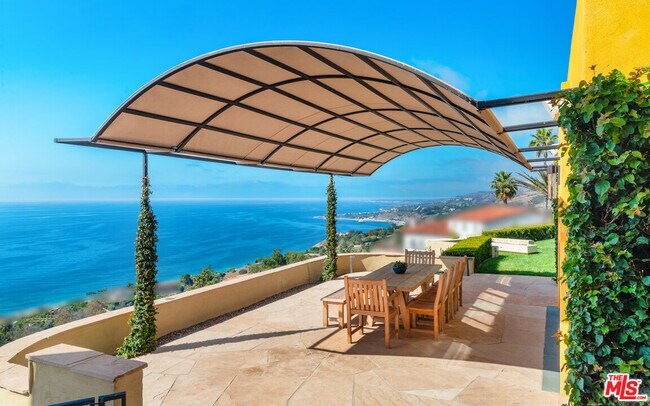 Building Photo - 3235 Rambla Pacifico St