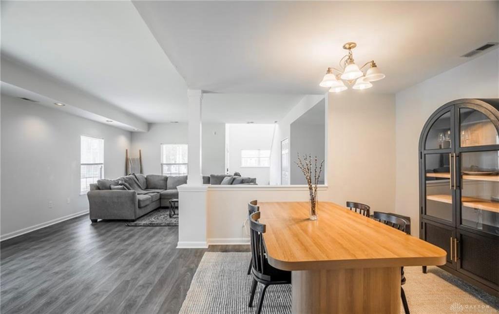 Building Photo - 215 N Williams St