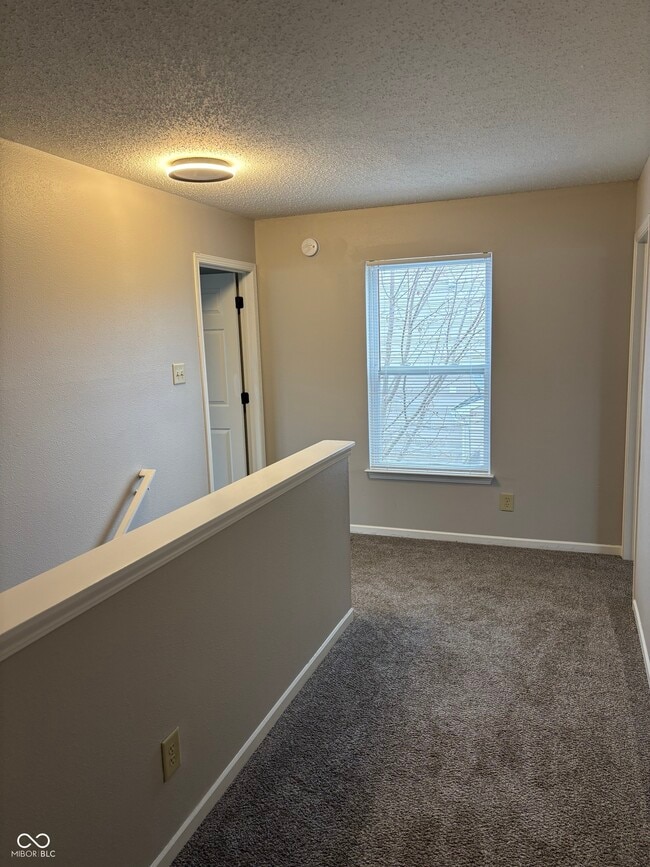 Building Photo - 1380 King Maple Dr