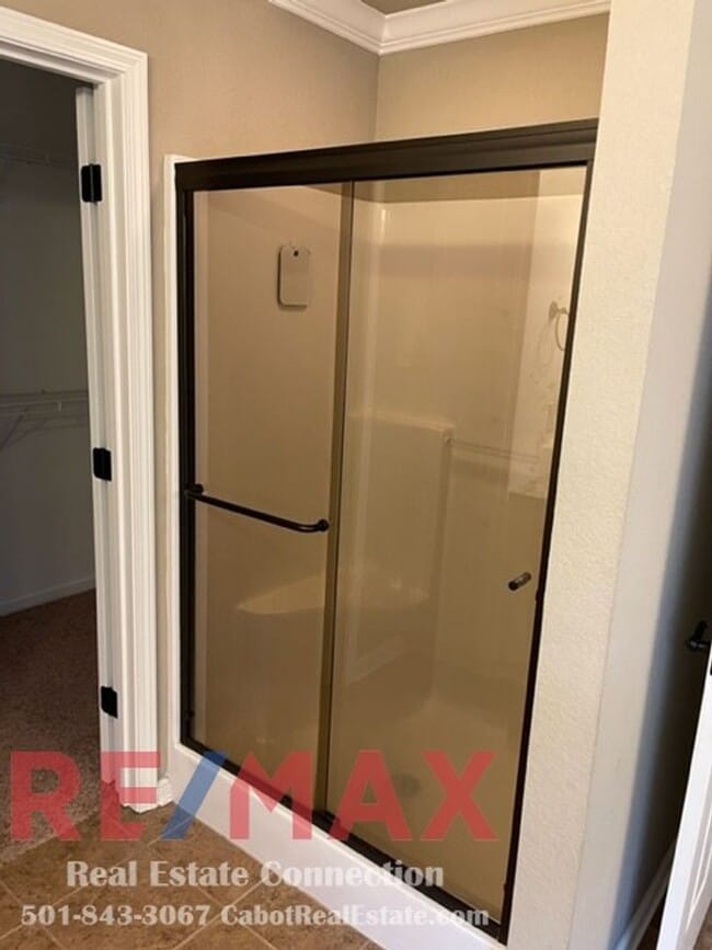 Building Photo - Sorry No Smoking and Pets Permitted with R...