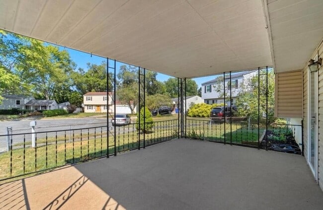 Building Photo - 5401 Spire Ln