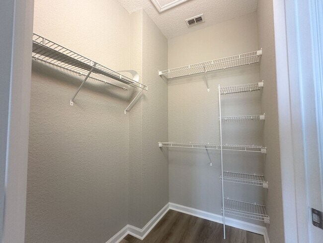 Building Photo - 3344 Robert Trent Jones Dr
