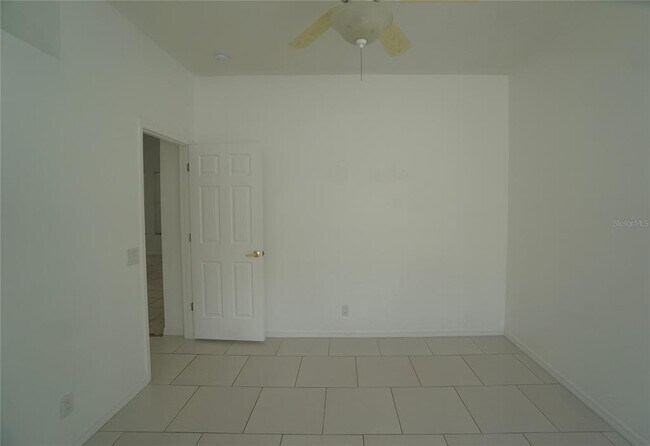 Building Photo - 10214 Evergreen Hill Dr