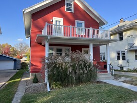 Building Photo - 1124 Emerald St