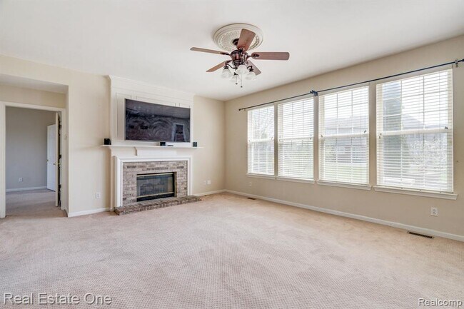 Building Photo - 14864 Liri Dr