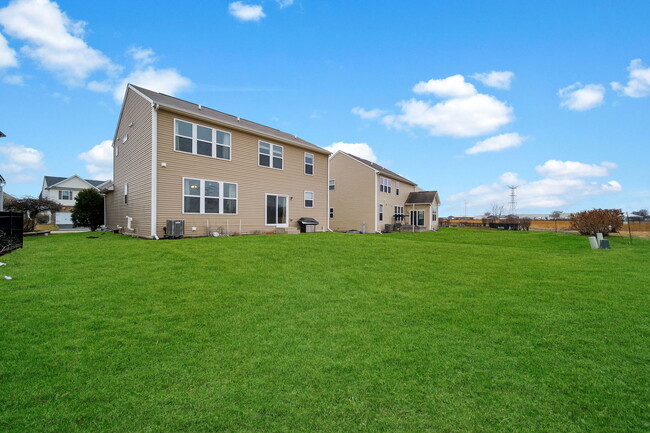 Building Photo - 4255 Fraser Cir