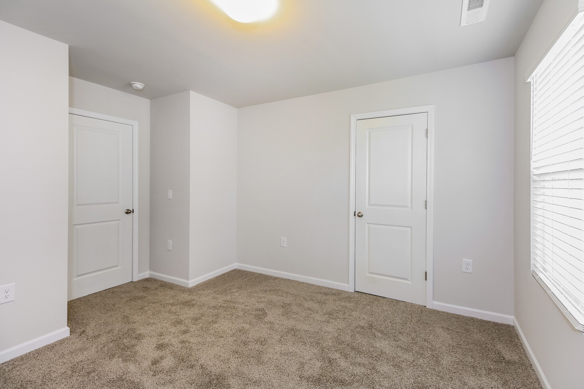 Building Photo - 2940 Ember Brook Ct