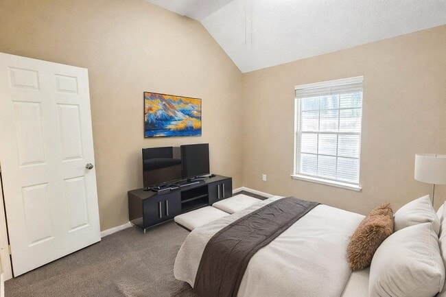 Building Photo - 7189 Waterlily Ln