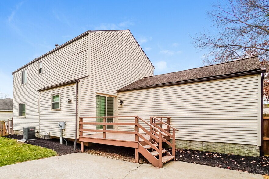 Building Photo - 1206 Crater Lake Ln