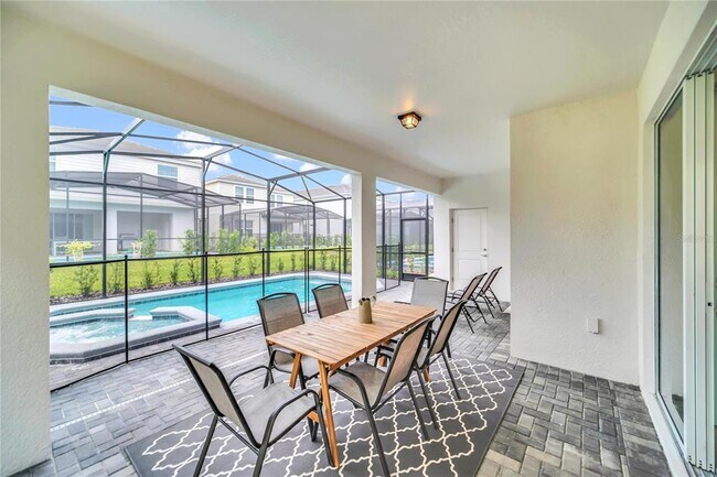 Building Photo - 7196 Oakmoss Loop