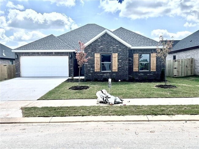 Primary Photo - 6907 SW High Meadow Blvd