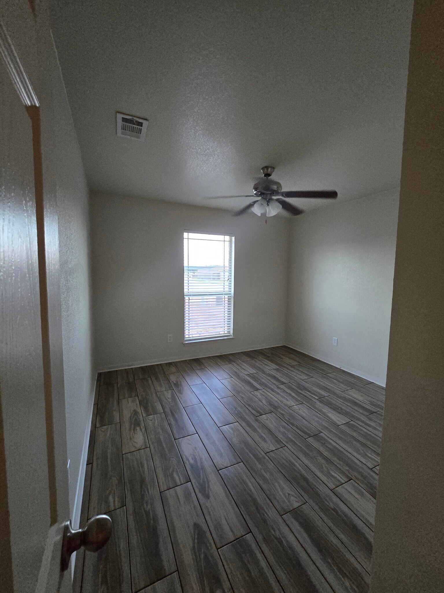 Building Photo - 3414 Logsdon St