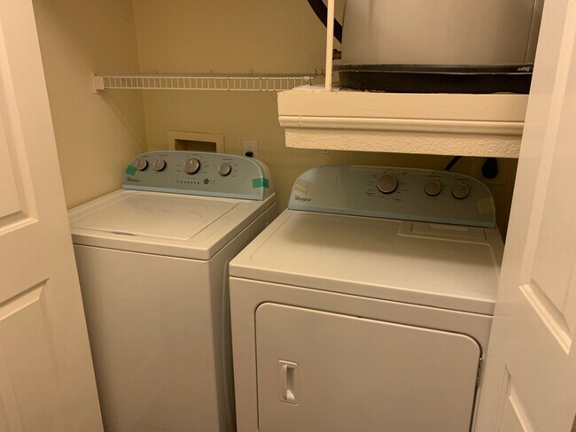 Washer Dryer - 2320 Gracy Farms Ln