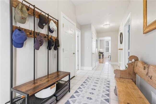 Building Photo - 480 Orchard Ave